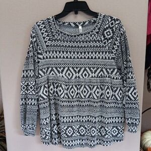 Collective Rack Monochrome Patterned Long Sleeve Top